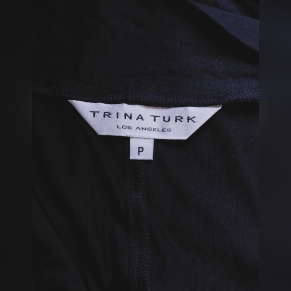 Trina Turk Boat Cowl Neck Top Size Small Pullover Stretch Elegant Cap Sleeve - Picture 6 of 9